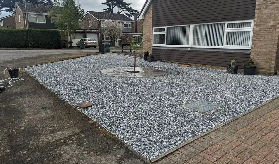 decorative gravel on front drive